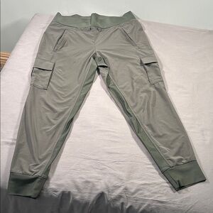 Athleta Women's Ankle Cargo Jogger Pants